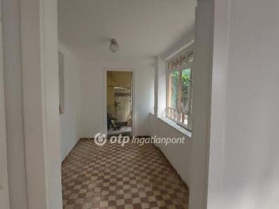Eladó családi ház - 2750 Nagykőrös