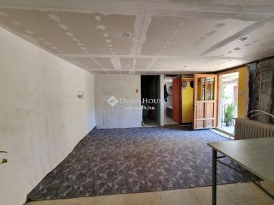 Eladó családi ház - 2252 Tóalmás