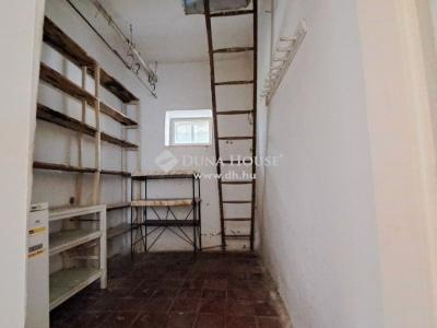 Eladó családi ház - 2760 Nagykáta