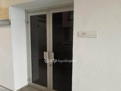 Kiadó irodahelység irodaházban - 2800 Tatabánya