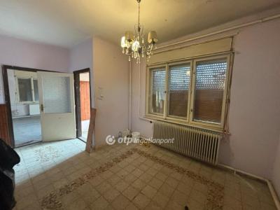Eladó családi ház - 3841 Aszaló