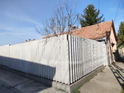 Eladó családi ház - 5100 Jászberény