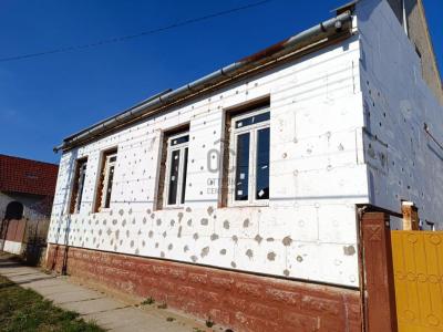 Eladó családi ház - 8868 Letenye