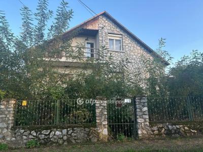 Eladó családi ház - 3841 Aszaló