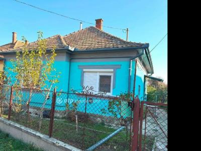 Eladó családi ház - 5350 Tiszafüred