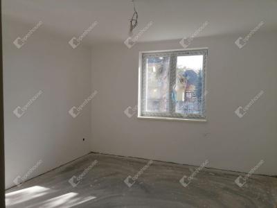 Eladó családi ház - 2253 Tápióság