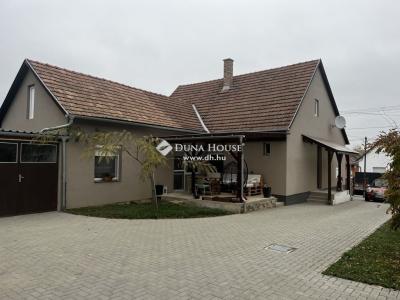 Eladó családi ház - 7150 Bonyhád