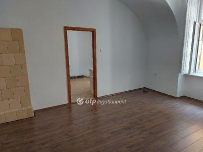 Eladó lakás - 7621 Pécs