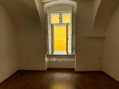 Eladó lakás - 7621 Pécs