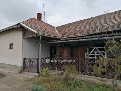 Eladó családi ház - 5241 Abádszalók
