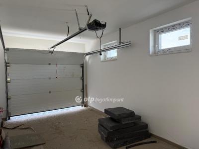Eladó családi ház - 2300 Ráckeve
