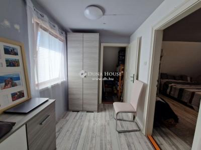 Eladó családi ház - 7741 Nagykozár