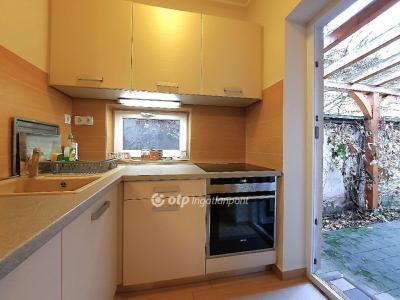 Eladó családi ház - 8600 Siófok