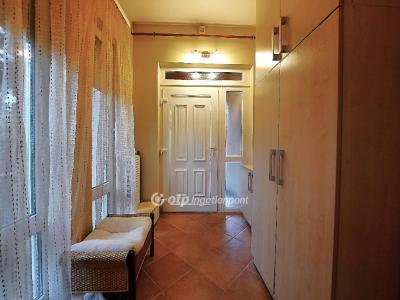 Eladó családi ház - 8600 Siófok