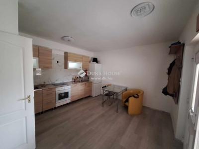 Eladó családi ház - 2330 Dunaharaszti