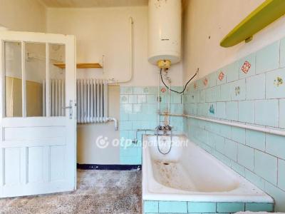 Eladó családi ház - 4090 Polgár