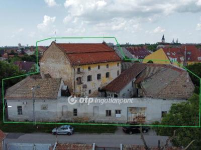 Eladó családi ház - 6725 Szeged