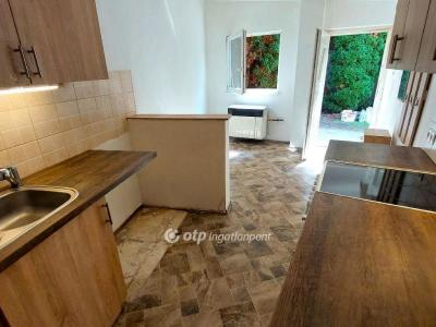 Eladó családi ház - 2700 Cegléd