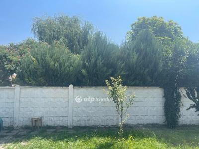 Eladó családi ház - 2760 Nagykáta