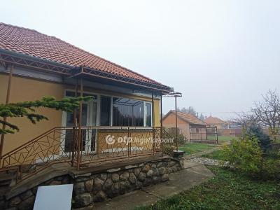 Eladó családi ház - 2760 Nagykáta