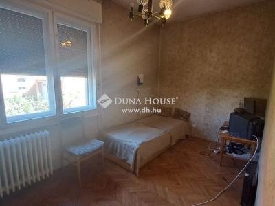 Eladó családi ház - 2220 Vecsés