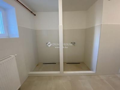 Eladó családi ház - 7627 Pécs