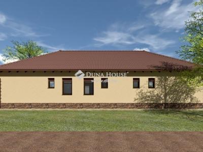 Eladó családi ház - 2200 Monor
