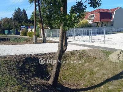 Kiadó lakóövezeti telek - 5600 Békéscsaba