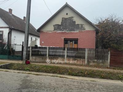 Eladó családi ház - 4274 Hosszúpályi
