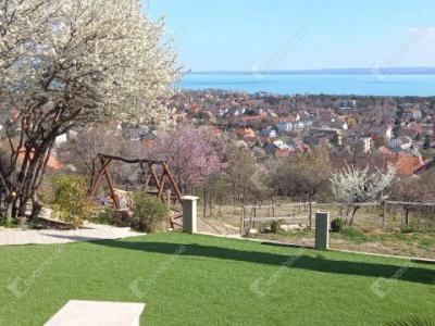 Eladó külterületi telek - 8230 Balatonfüred, Madách Imre utca