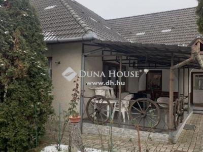 Eladó családi ház - 7631 Pécs, Köves-földi út
