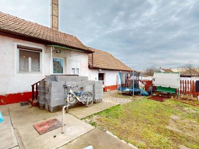Eladó családi ház - 4090 Polgár