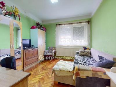 Eladó családi ház - 4090 Polgár