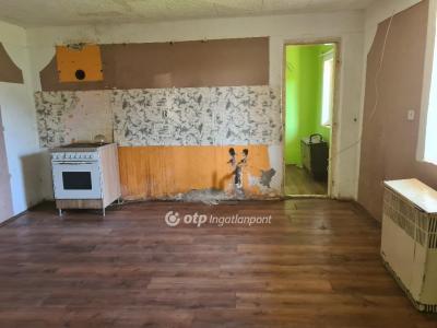 Eladó családi ház - 4060 Balmazújváros