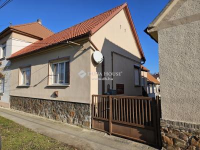 Eladó családi ház - 7727 Palotabozsok, Kossuth Lajos utca