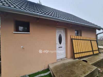 Eladó családi ház - 4251 Hajdúsámson