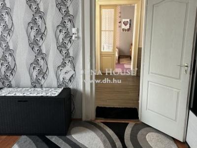 Eladó családi ház - 2760 Nagykáta