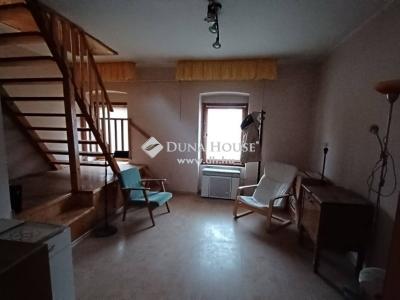 Eladó családi ház - 7625 Pécs, Virág utca