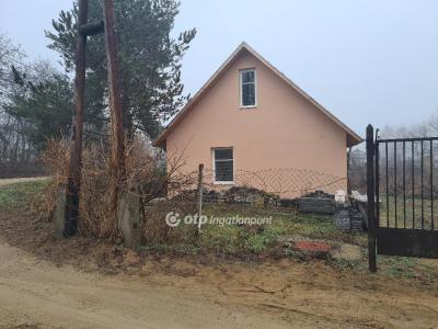 Eladó családi ház - 4251 Hajdúsámson