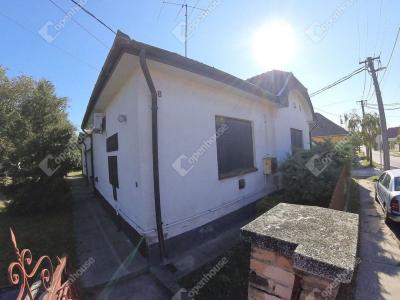 Eladó családi ház - 2721 Pilis