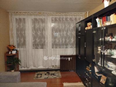 Eladó lakás - 7300 Komló