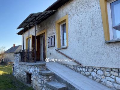 Eladó családi ház - 3800 Szikszó