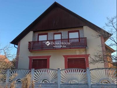 Eladó családi ház - 2760 Nagykáta