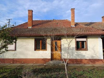 Eladó családi ház - 6647 Csanytelek
