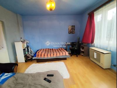 Eladó családi ház - 2766 Tápiószele