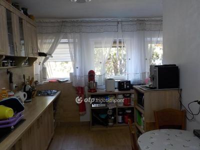 Eladó családi ház - 8630 Balatonboglár