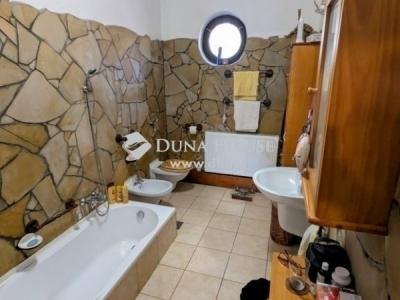 Eladó családi ház - 1222 Budapest, XXII. kerület , Kender utca