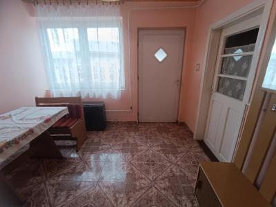 Eladó családi ház - 2490 Pusztaszabolcs