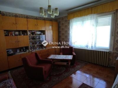 Eladó családi ház - 2760 Nagykáta