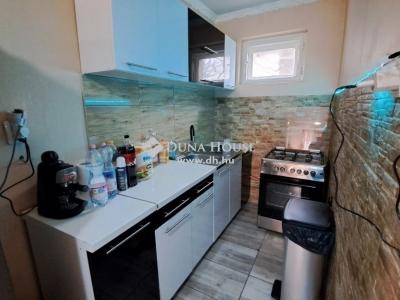 Eladó családi ház - 2760 Nagykáta